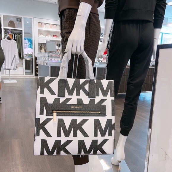 Michael Kors Kenly Large NS Tote - Picture 4 of 11